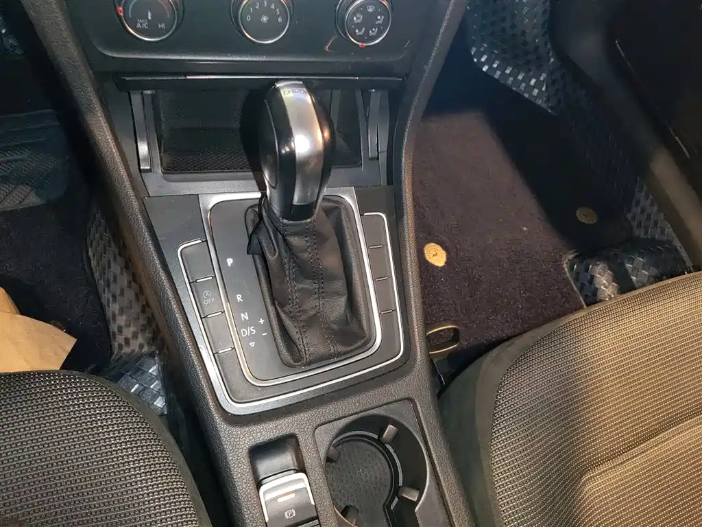 Volkswagen Golf 2019 280TSI DSG Comfort China VI фото 14
