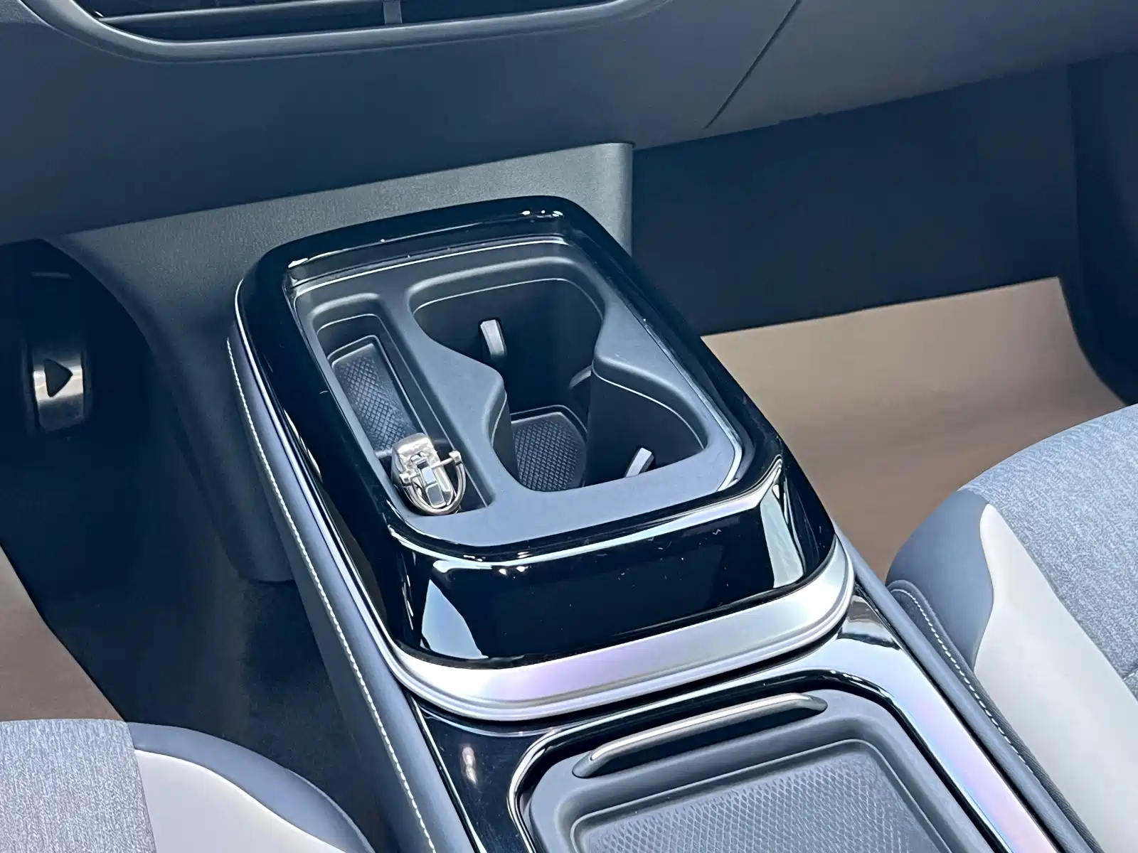 Фото 13 - Volkswagen ID.4 CROZZ