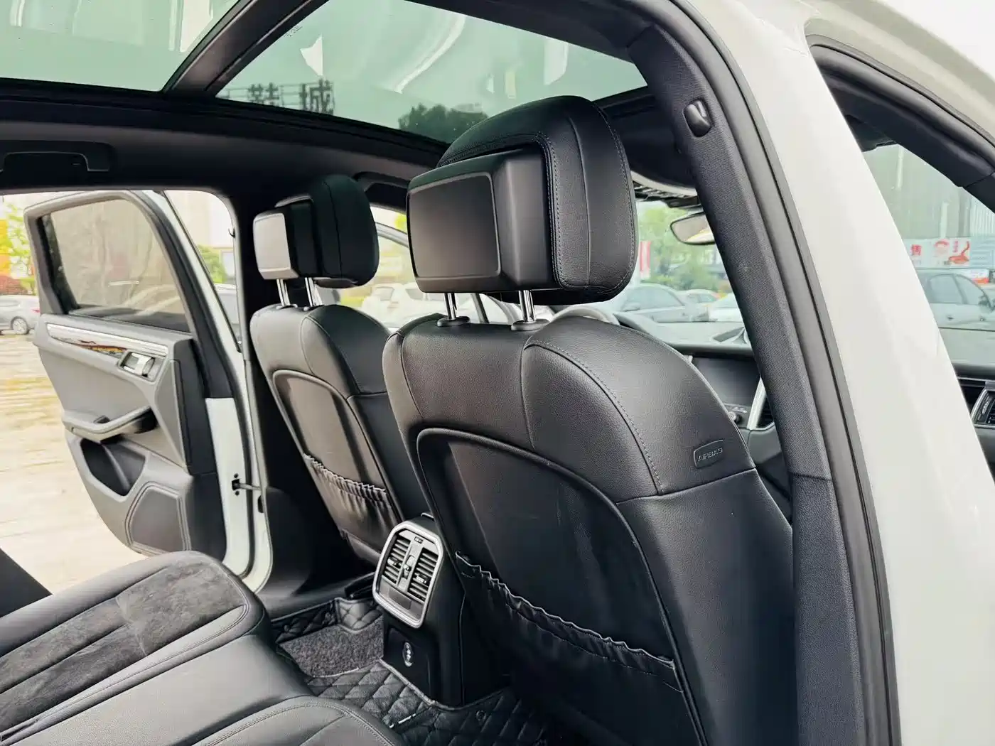 Porsche Macan 2017 Macan S 3.0T фото 19