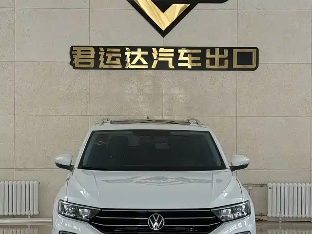 Volkswagen T-Roc 280TSI DSG, моноприводный, Comfort, PLUS