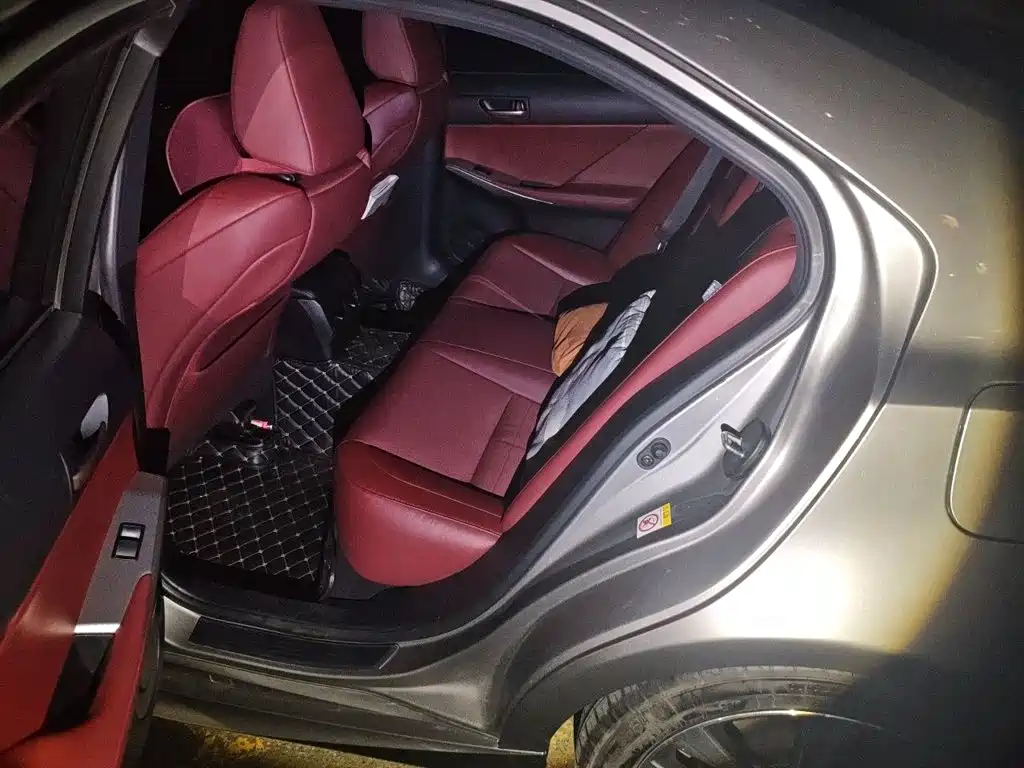 Lexus IS 2018 2017 300 F SPORT