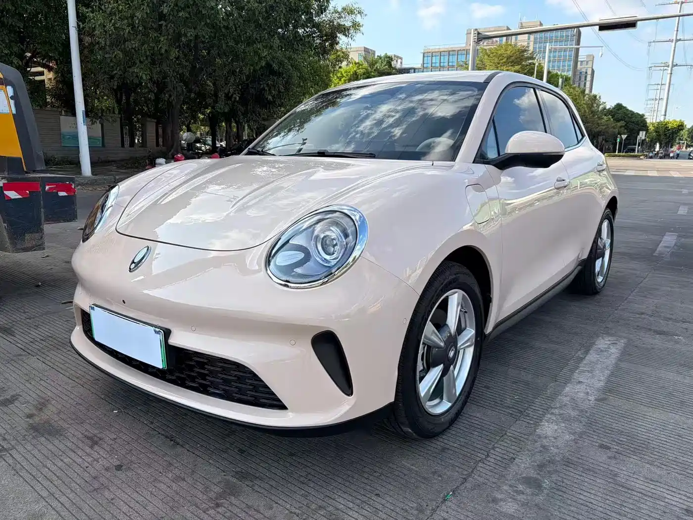 Similar car