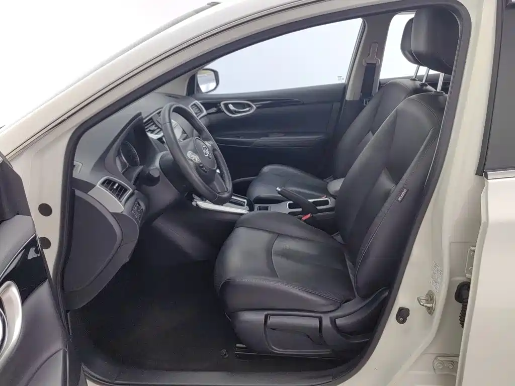 Фото 10 - Nissan Sylphy