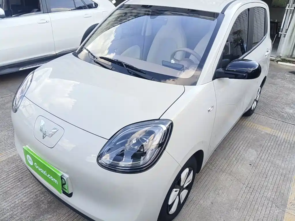Wuling Motors Hongguang MINIEV 2026 2025 4-Door Advanced