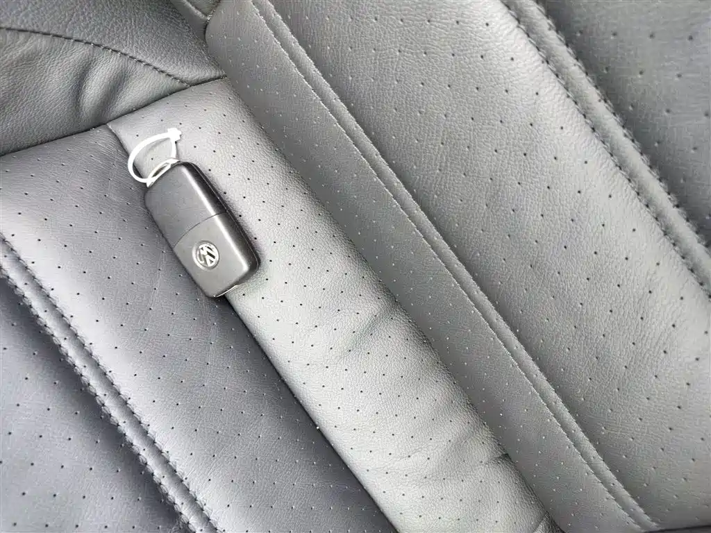 Volkswagen Passat 2016 330TSI DSG Executive Edition фото 17