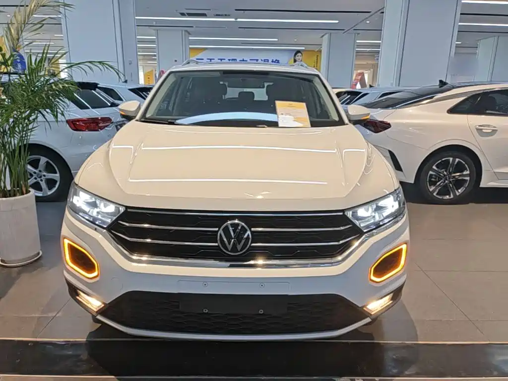 Volkswagen T-Roc, миниатюра 3