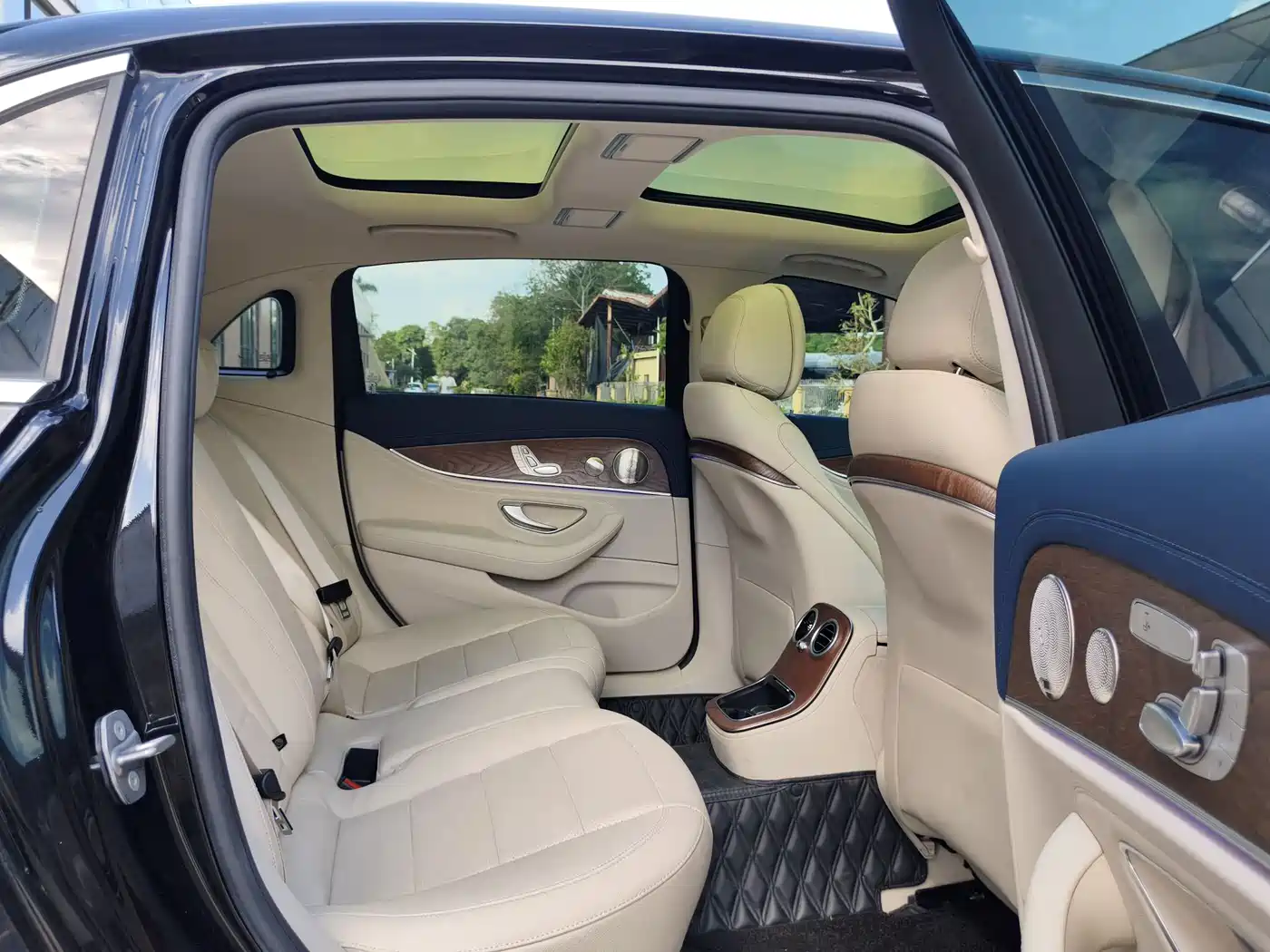 Mercedes-Benz E-Class 2023 Facelift E 300 L Sport Luxury фото 12