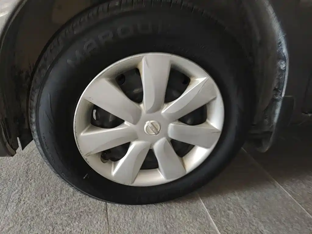 Nissan Sunny 2016 2015 1.5XE Manual Comfort