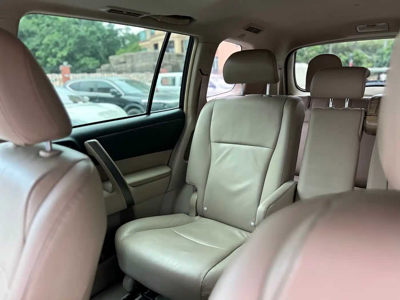 Toyota Highlander 2009 3.5L 4WD 7-seater Luxury Edition фото 41