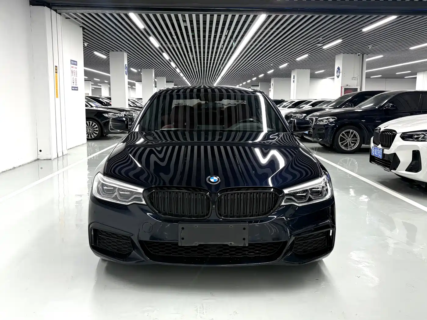 BMW 5 Series 2020 530Li Exclusive M Sport Package фото 2