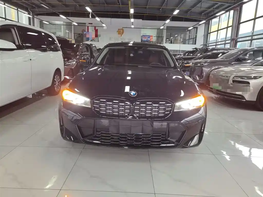 BMW 3 Series 2023 325Li M Sport Black Night Package фото 3