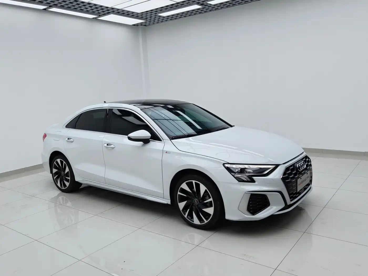 Audi A3 2023 A3L Limousine 35 TFSI Fashion Sport фото 2