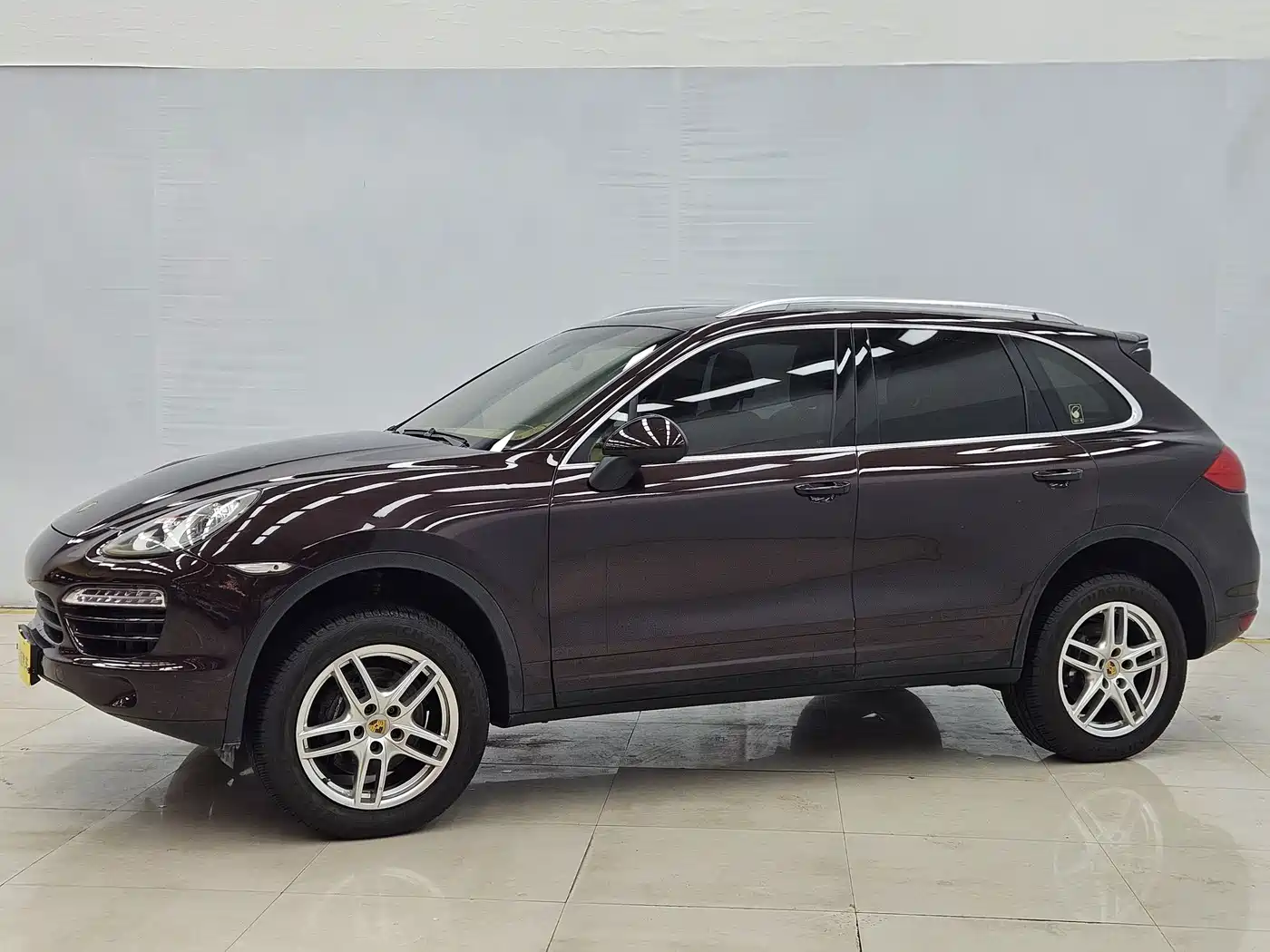 Porsche Cayenne 2014 Cayenne Platinum Edition 3.0T фото 2