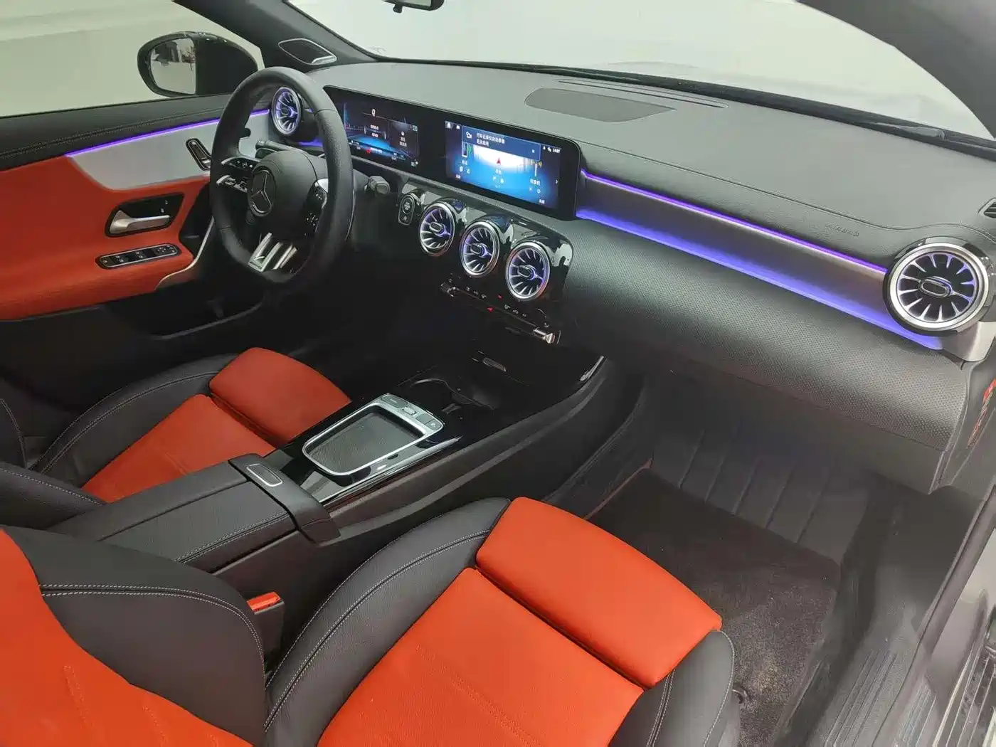 Mercedes-Benz A-Class AMG 2025 AMG A 35 L 4MATIC фото 20