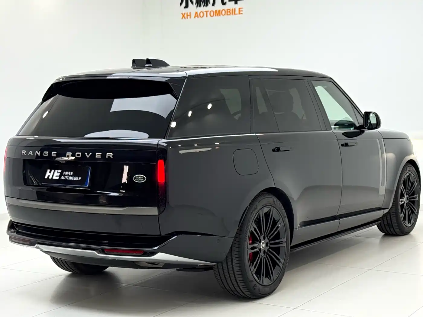 Land Rover Range Rover 2025 2025 3.0 L6 400PS Flourishing Era Extended Wheelbase 7-Seater