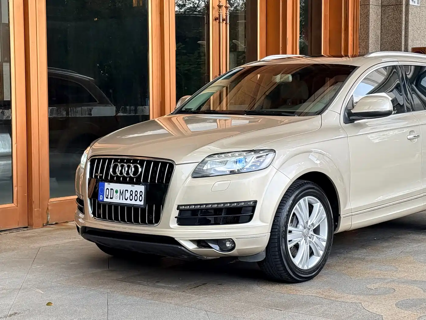 Audi Q7 2010 2011 3.0 TFSI Comfort (200kW)