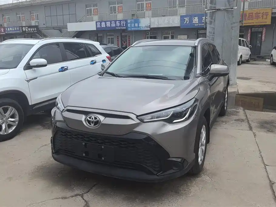 Toyota Frontlander 2024 2.0L CVT Elite Edition фото 2
