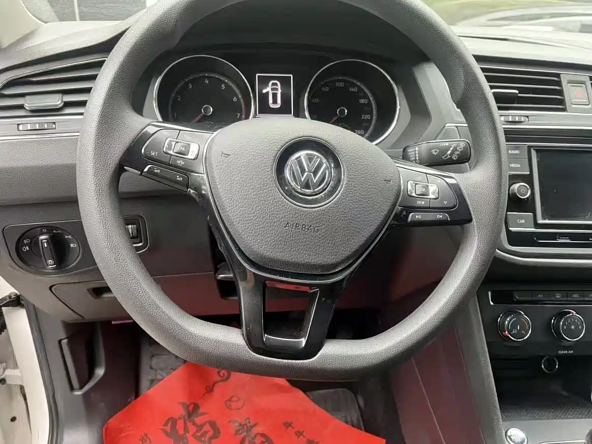 Volkswagen Tiguan L 2019 330TSI Automatic 2WD Trend Edition China VI фото 7
