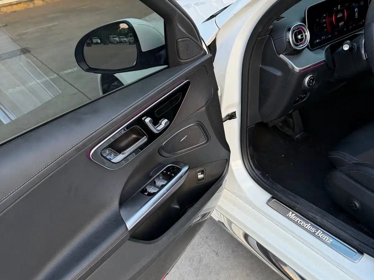 Mercedes-Benz C-Class 2023 C 260 L Sport фото 7