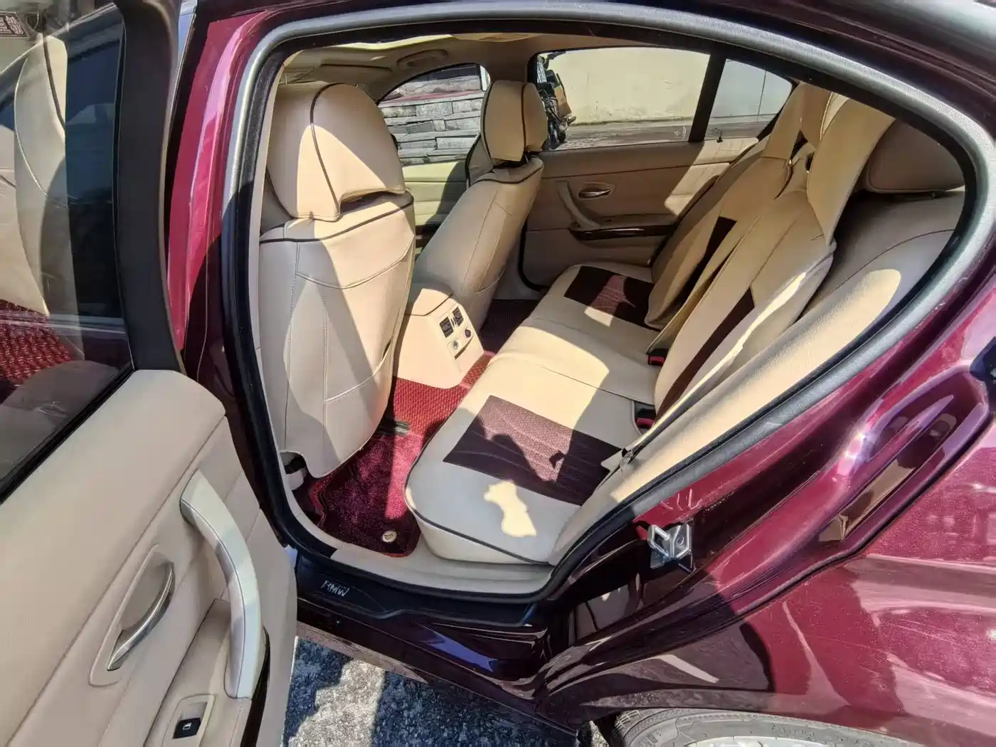 BMW 3 Series (Import) 2010 320i Luxury фото 9