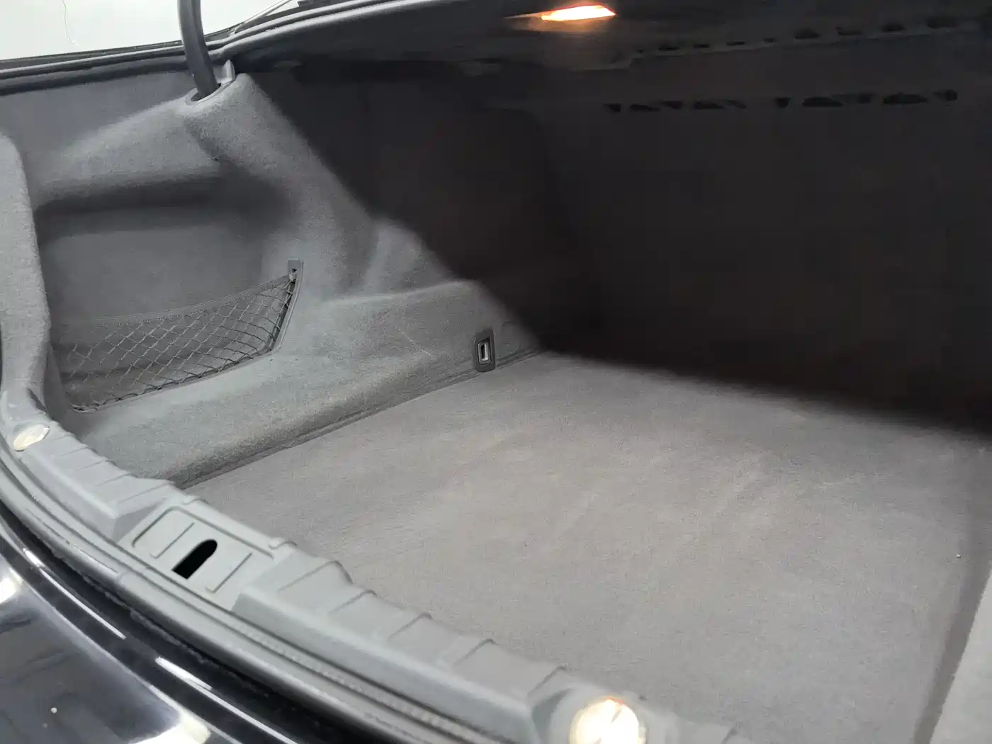 BMW 7 Series 2011 730Li Elegance фото 14