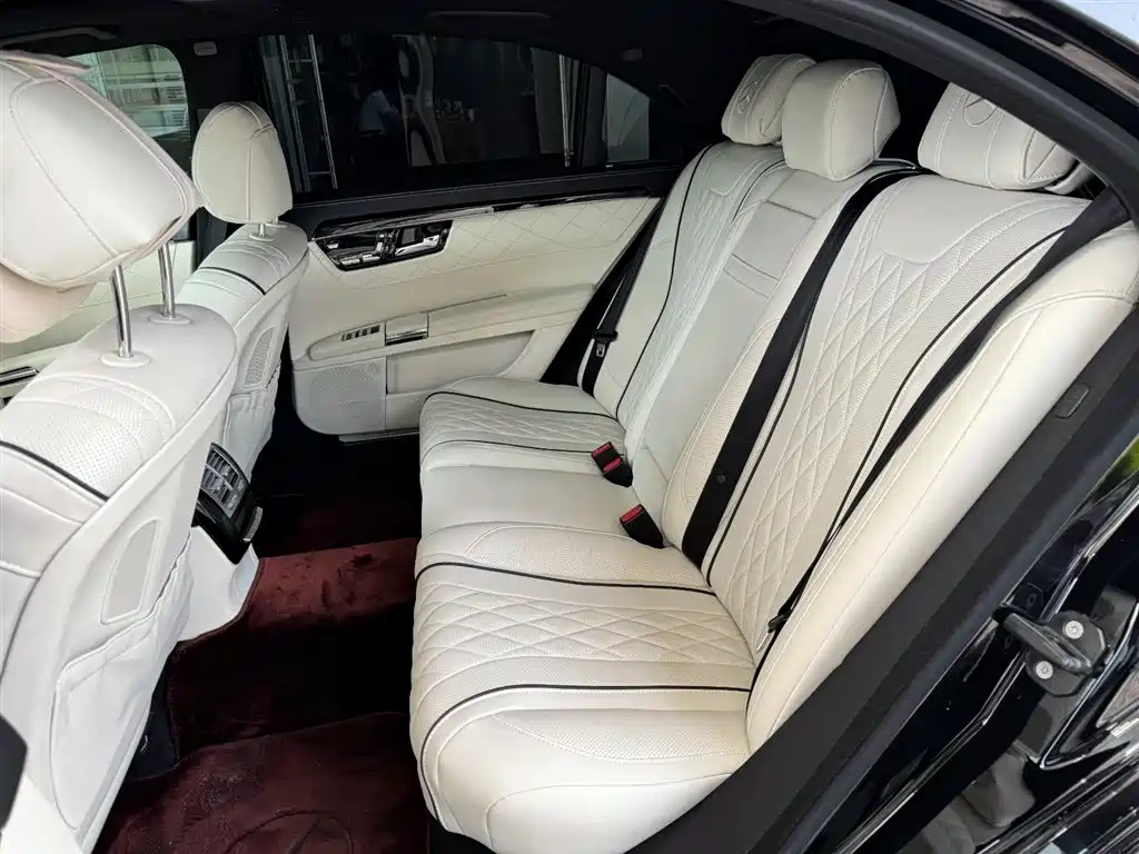 Mercedes-Benz S-Class фото 9