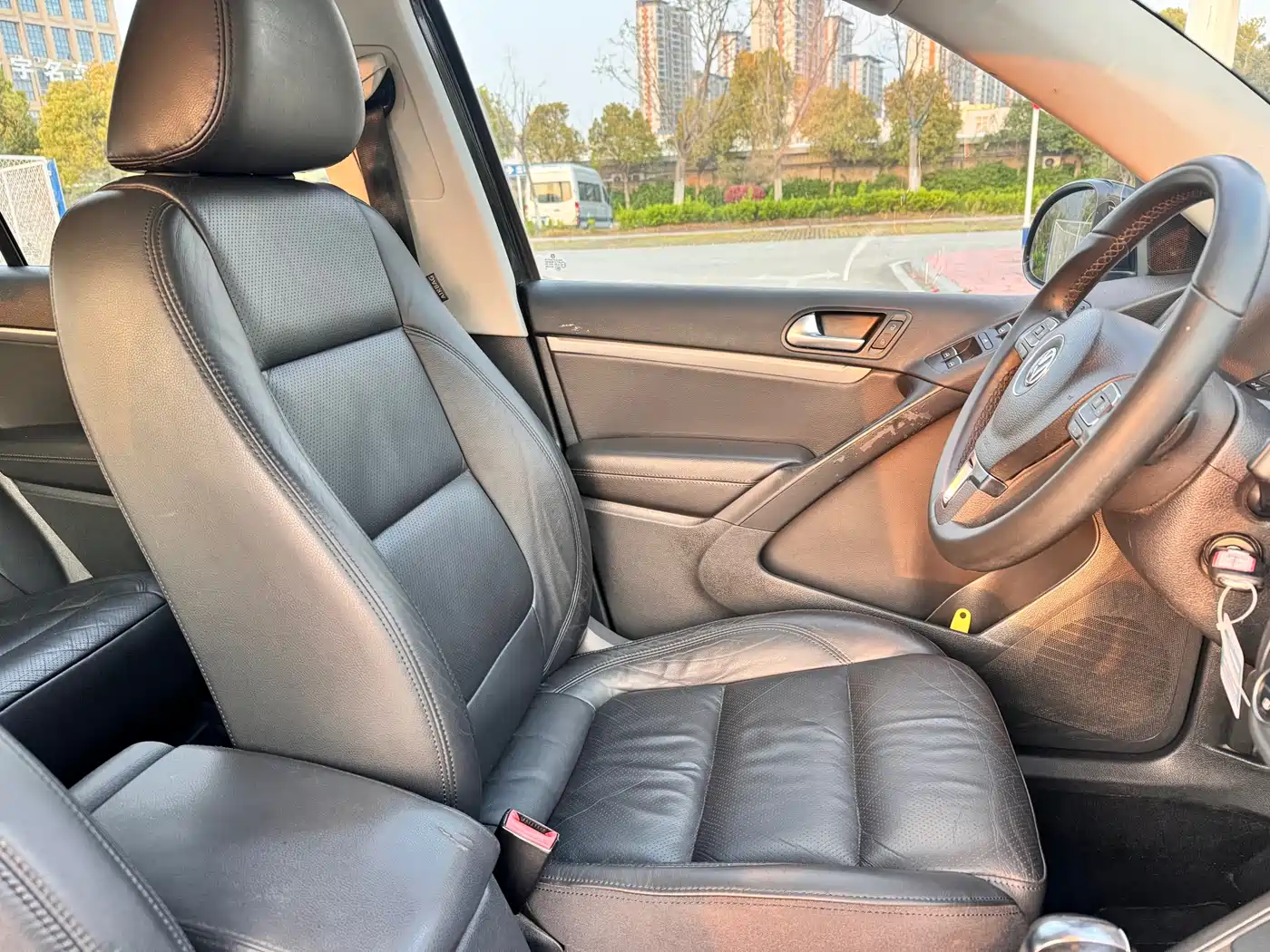 Volkswagen Tiguan 2015 1.8TSI Automatic 4WD Highline фото 11