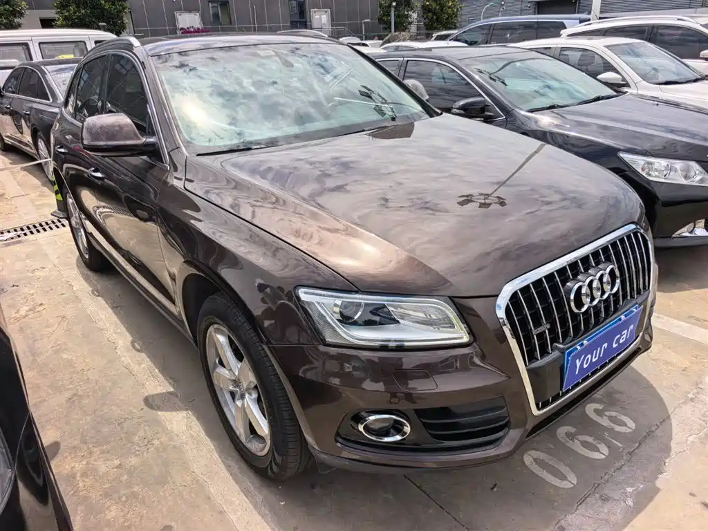AUDI Q5