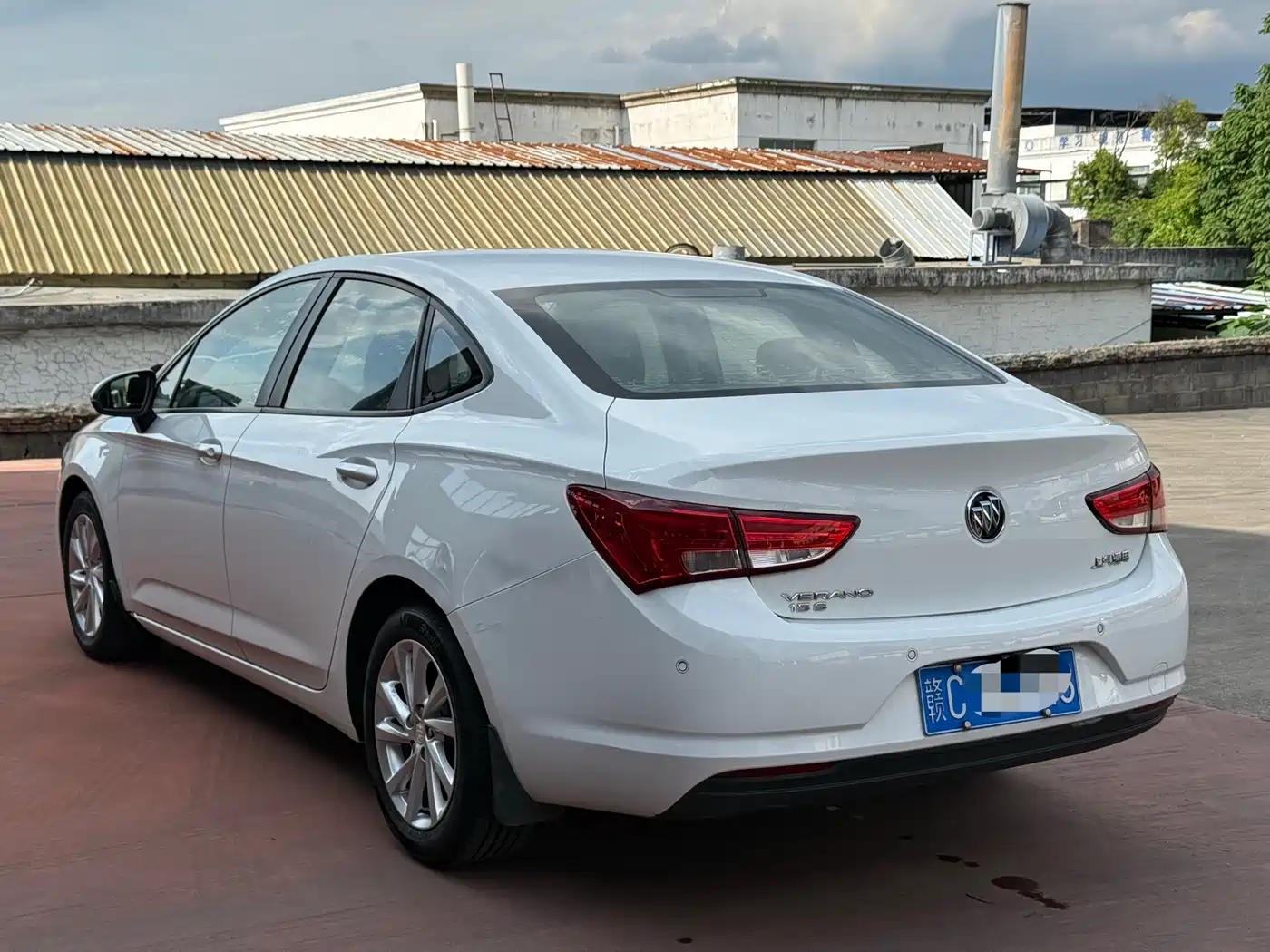 Buick Verano 2019 Sedan 15S Auto Leading фото 4