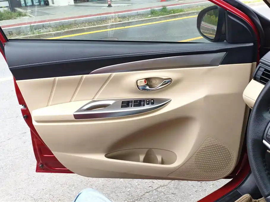 Toyota Vios FS 2019 1.5L CVT Fengshi Edition фото 7
