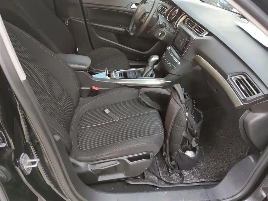 Peugeot 408 2014 1.8L Automatic Luxury Edition фото 25