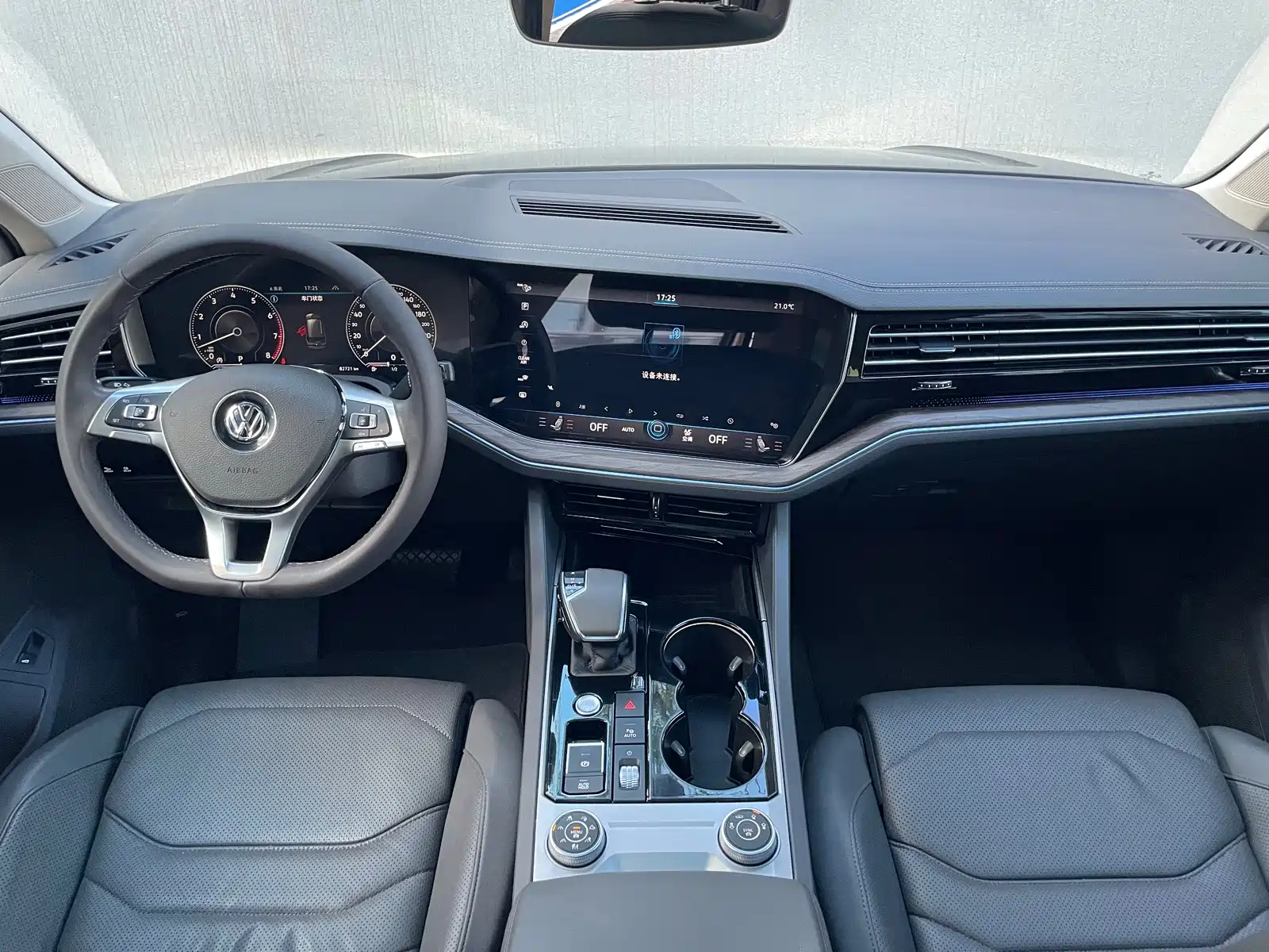 Фото 9 - Volkswagen Touareg