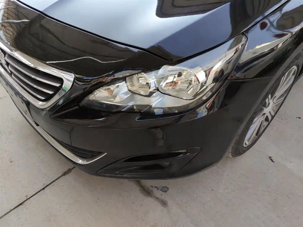 Peugeot 408 2014 1.8L Automatic Luxury Edition фото 24