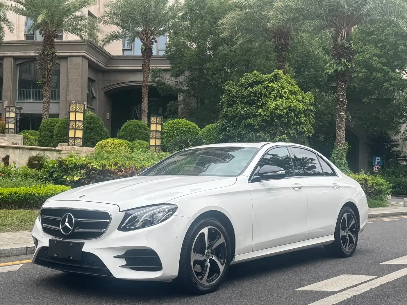 Mercedes-Benz E-Class 2017 E 200 Sport