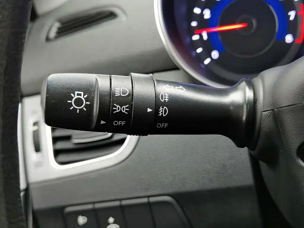 Hyundai Langdong 2017 2016 1.6L Manual Premium Edition