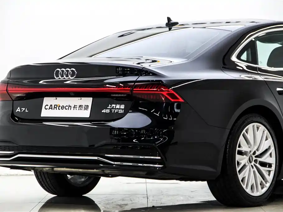 Audi A7L 2024 45TFSI S-line Dream Edition Crystal Package фото 8
