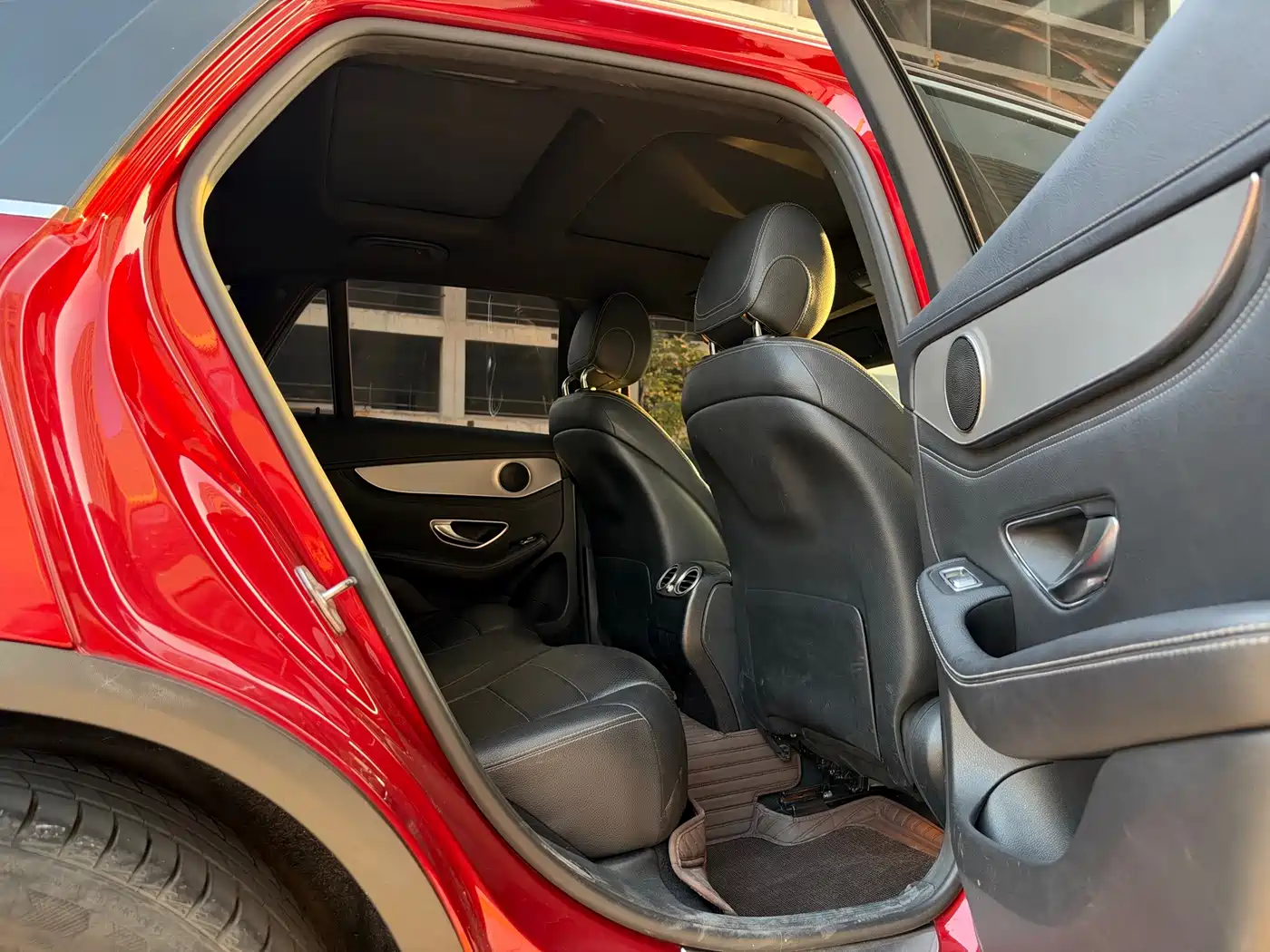 Фото 15 - Mercedes-Benz GLC