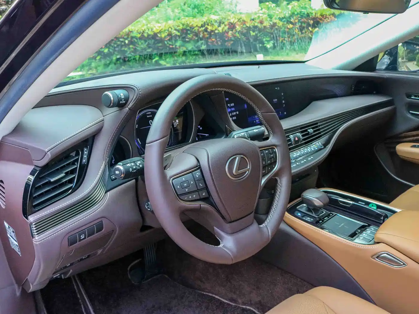 Lexus LS 2020 500h Excellence (China VI) фото 4