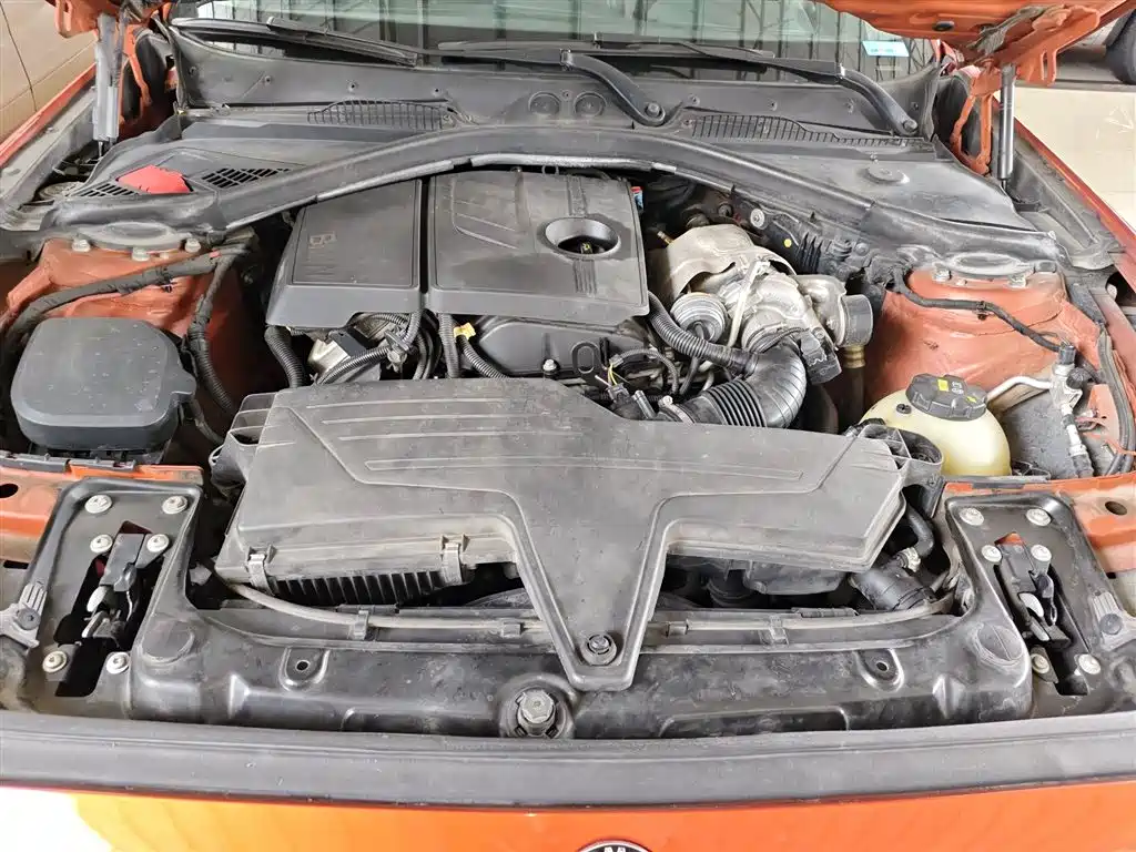 BMW 1 Series (Import) 2015 118i Urban Design Package фото 16