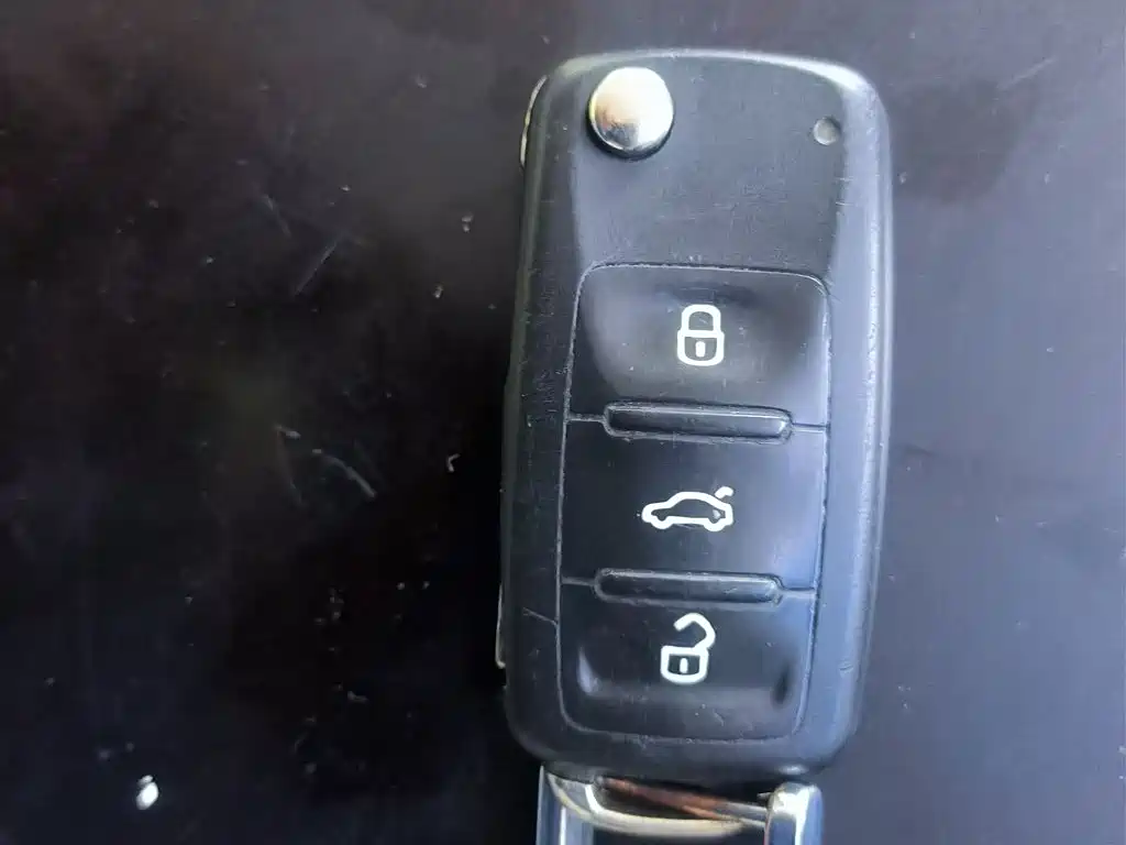 Volkswagen Santana 2016 1.6L Automatic Trend Edition фото 9