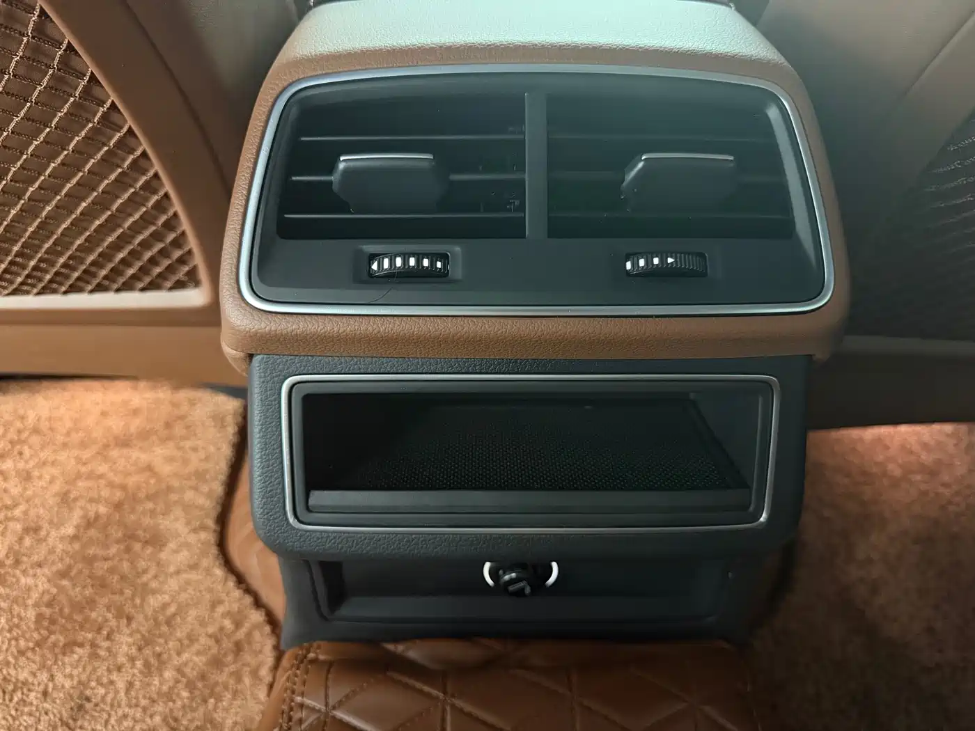Audi A6L 2021 40 TFSI Luxury Elegance фото 9