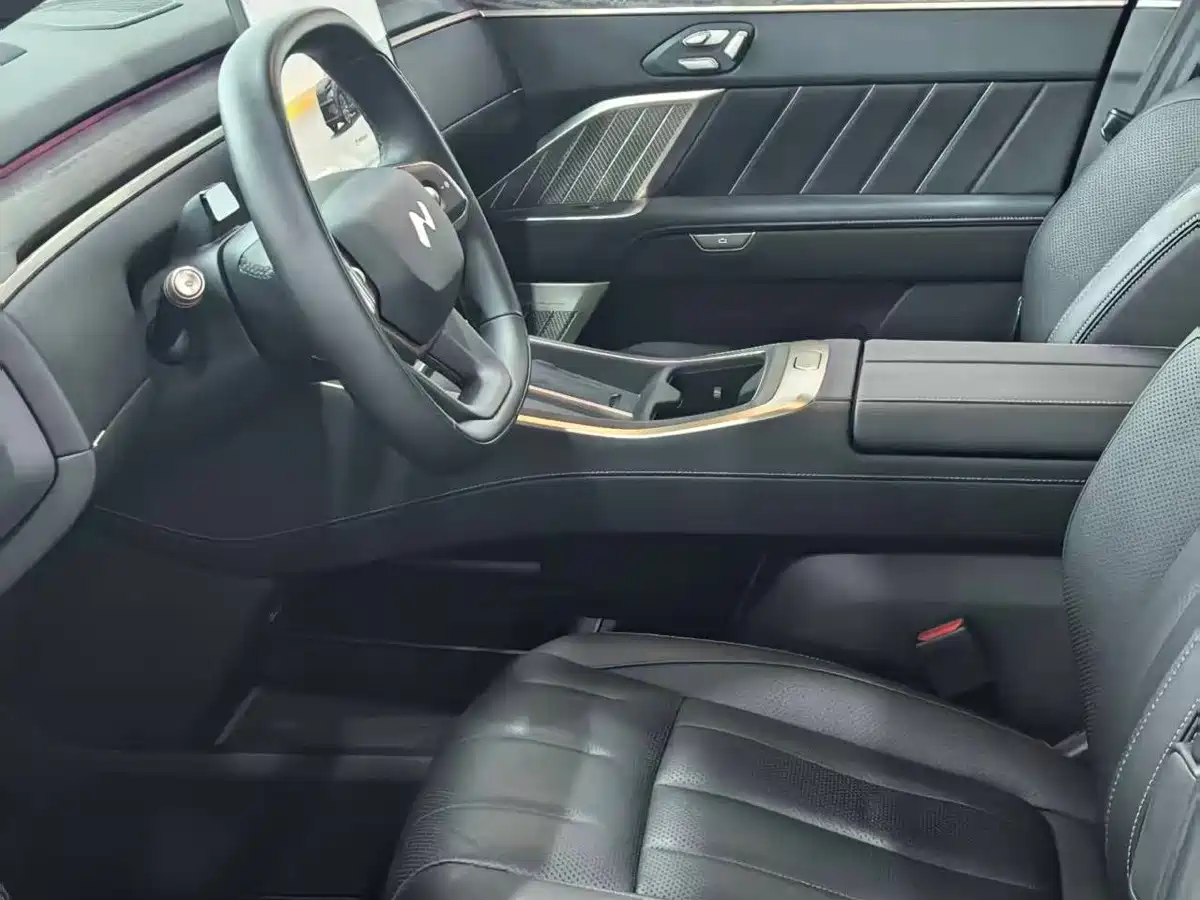 Ledao L90 2025 2025 AWD Base Model