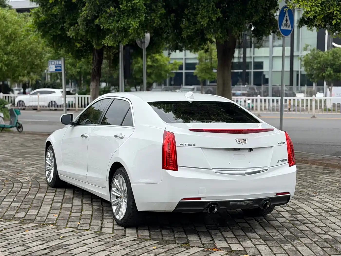 Cadillac ATS-L 2017 28T Technology фото 6