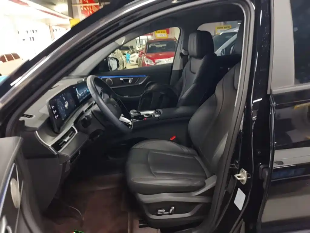 Chery Tiggo 8 PRO 2026 2025 290T 2WD Luxury Edition