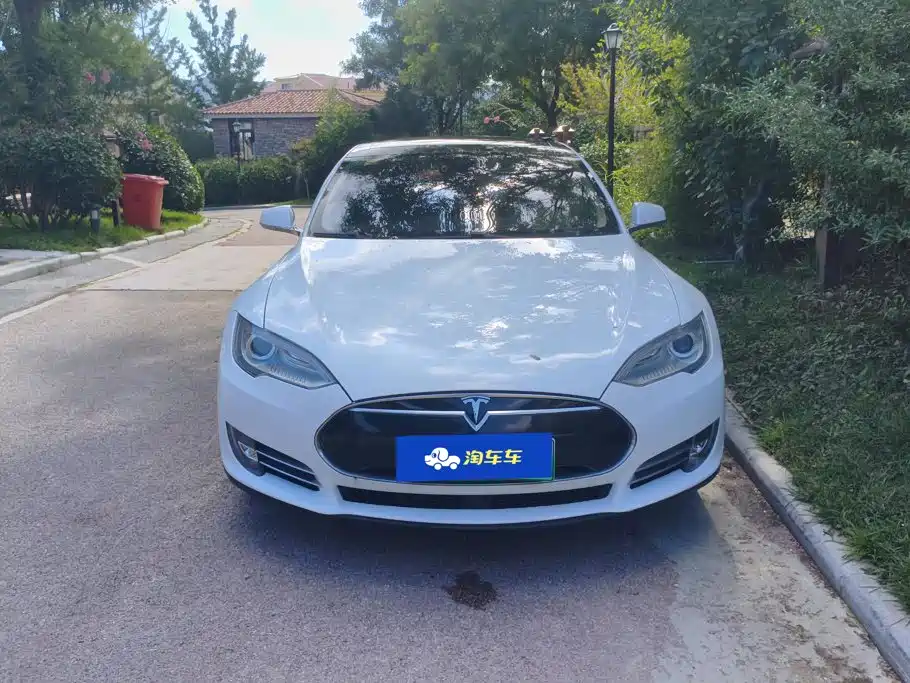 Tesla Model S 2015 2015 Model S 70D