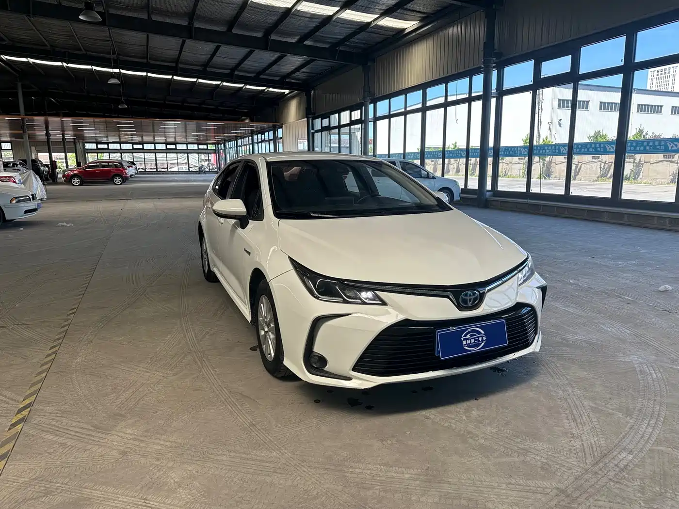 Фото 3 - Toyota Corolla