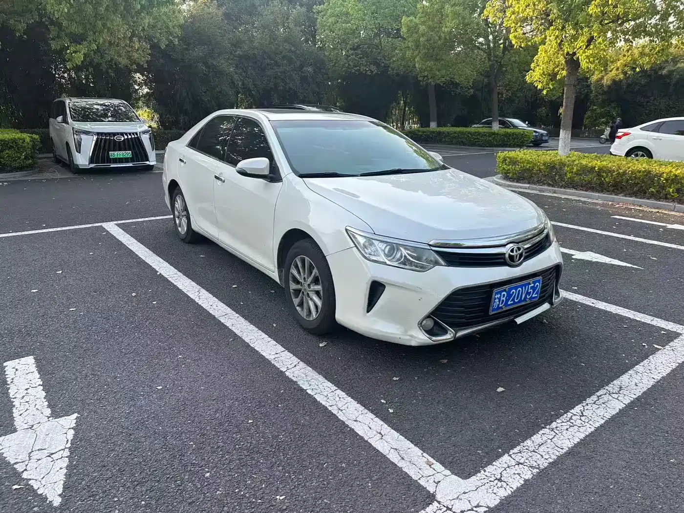 Toyota Camry 2016 2.0G 10th Anniversary Leading Edition фото 3