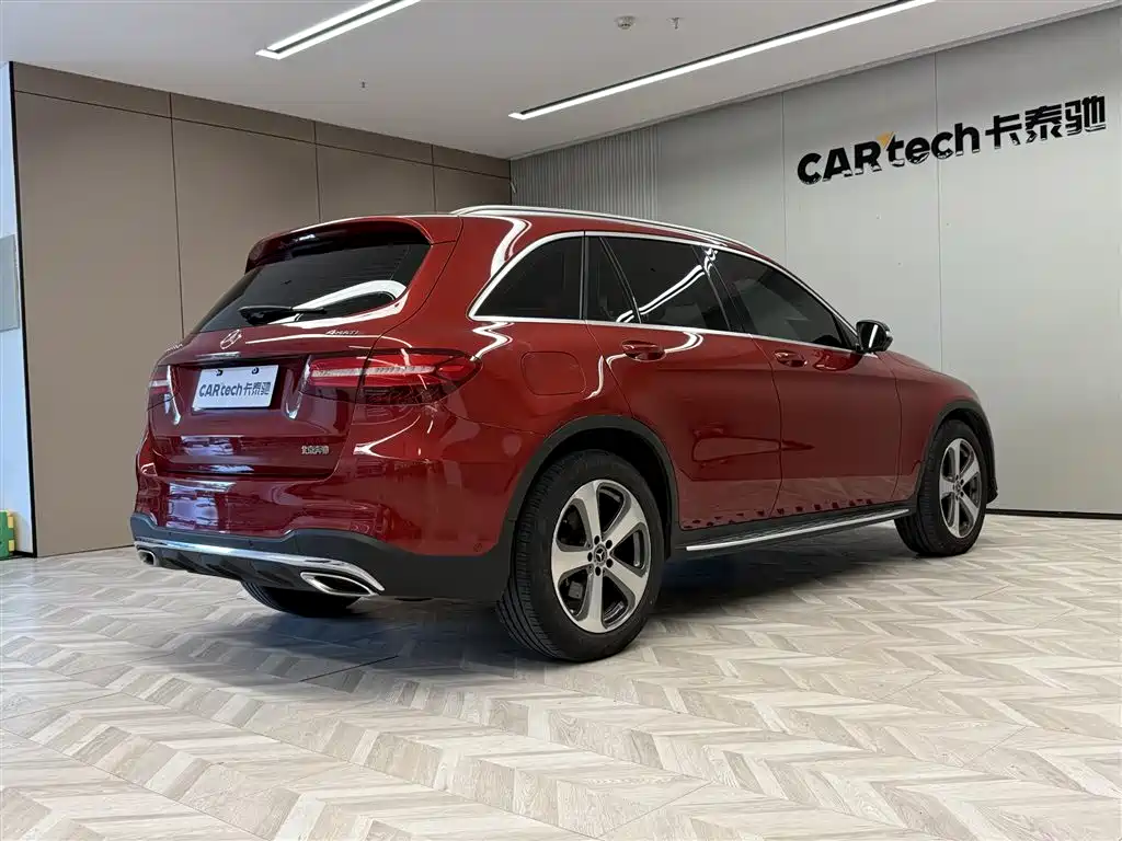 Mercedes-Benz GLC 2018 GLC 260 4MATIC Luxury фото 5