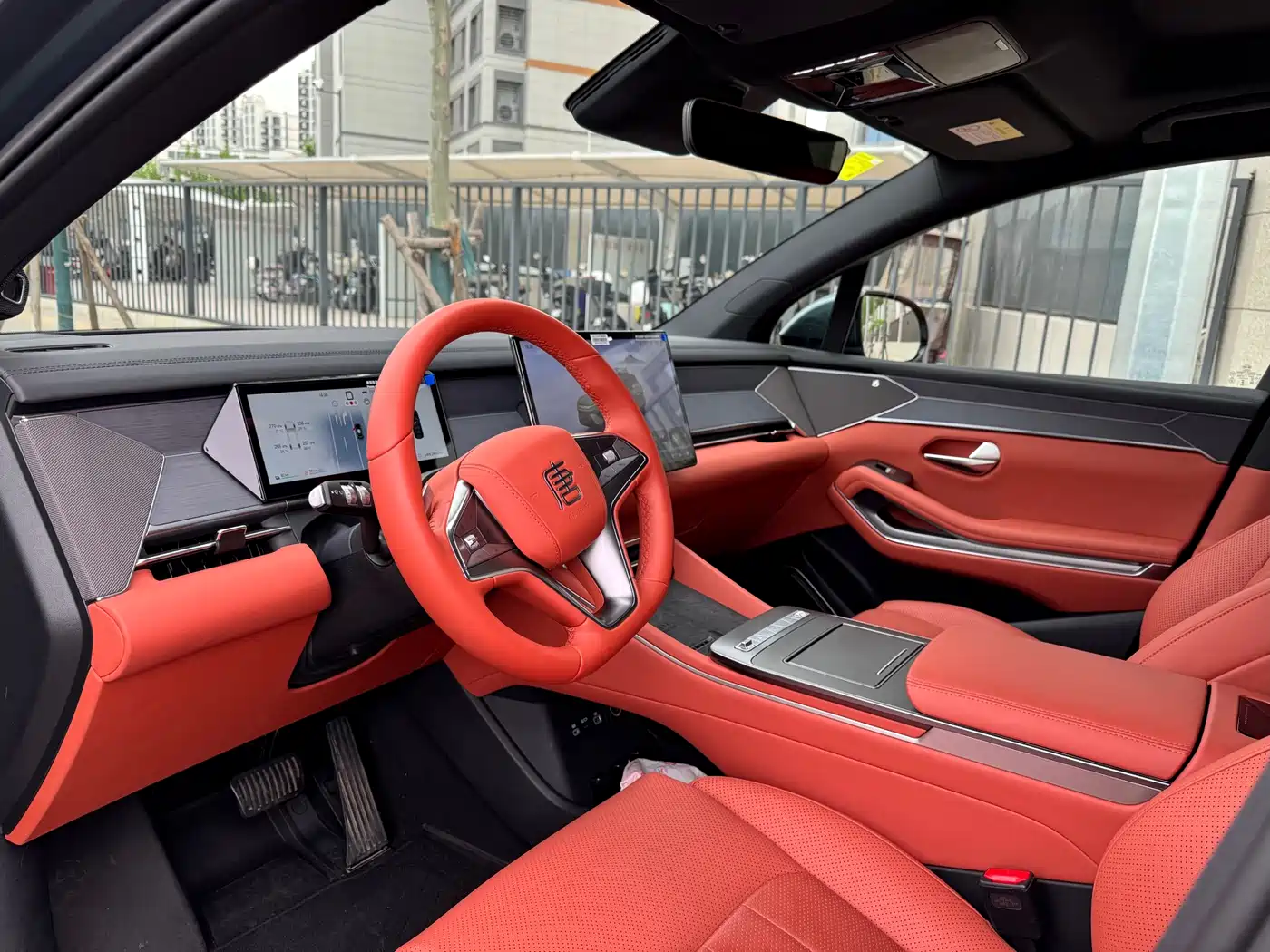 BYD Tang L 2025 DM 175KM Drone Player Edition фото 10