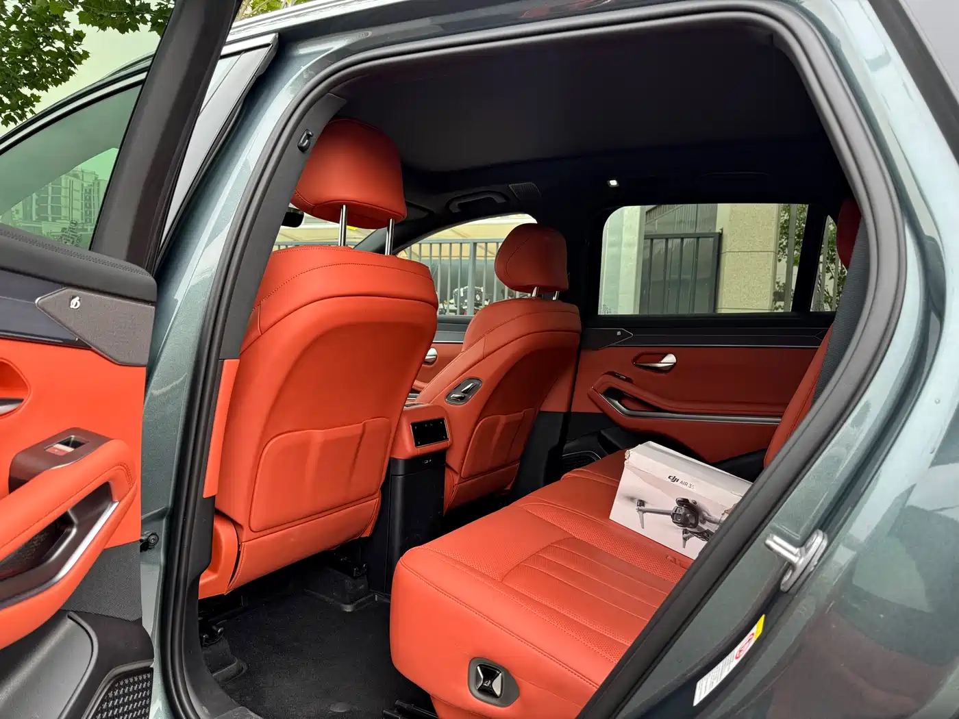 BYD Tang L 2025 DM 175KM Drone Player Edition фото 12